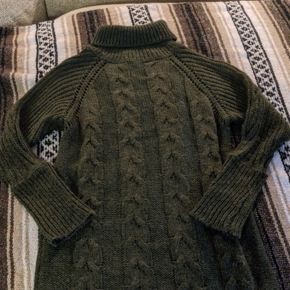 David & Dani Forest Green Sweater - Picture 2 of 3